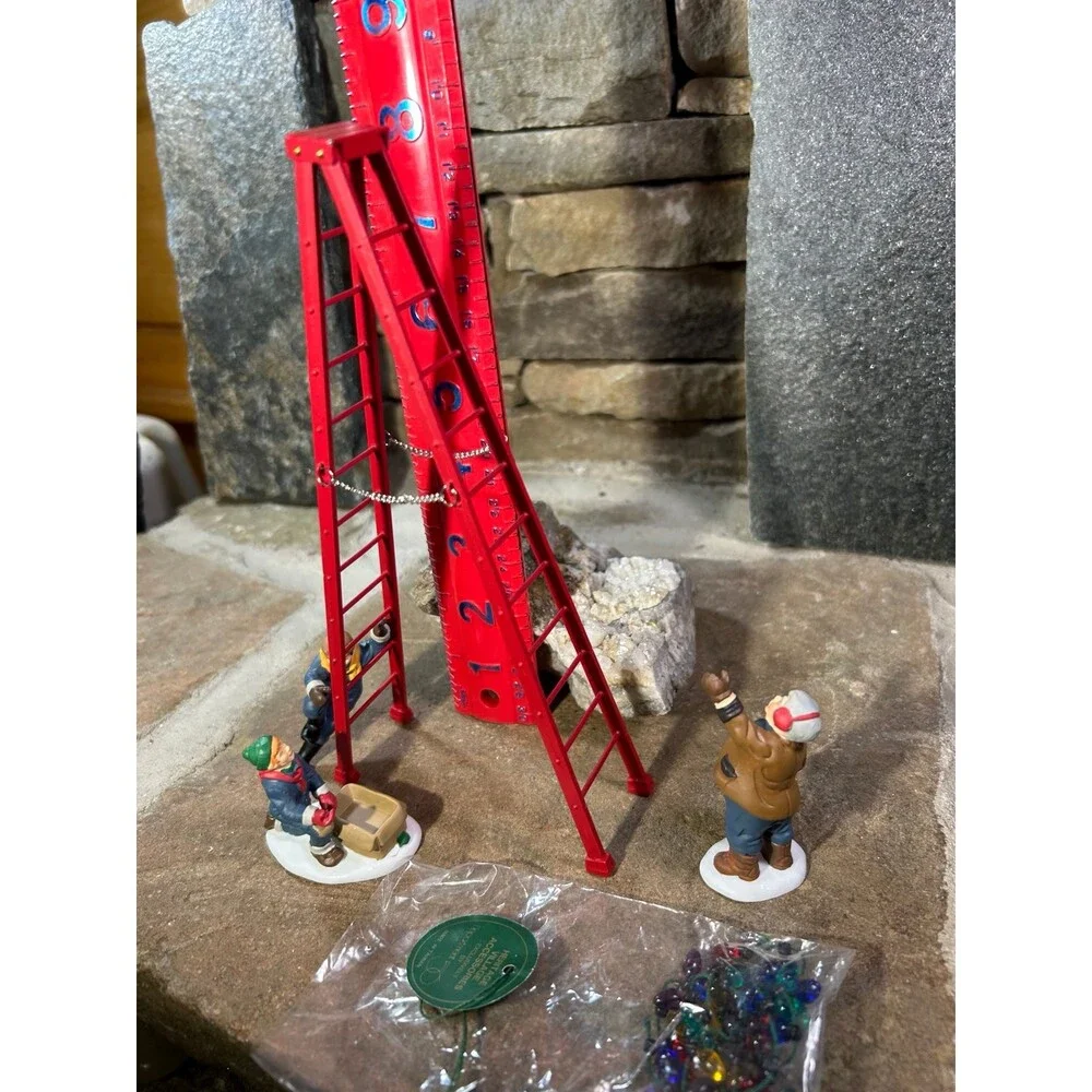 Dept 56 Town Tree Trimmers #5566-2 with box